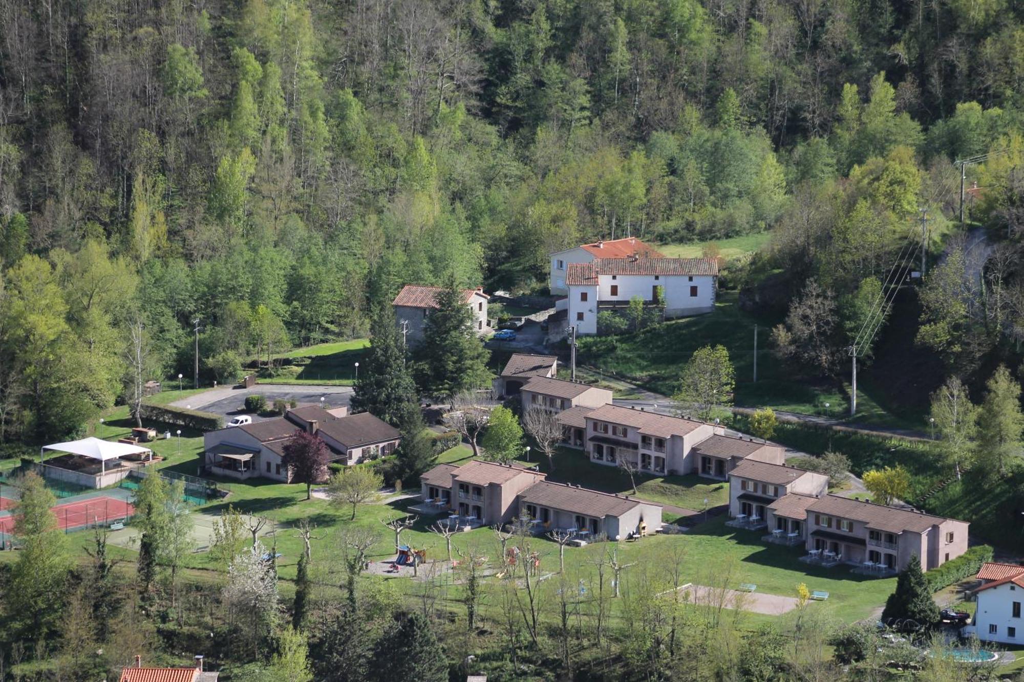 VVF Villages   Le Fort des Pyrénées   Prats-de-Mollo-la-Preste Extérieur photo